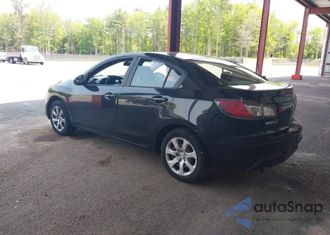 2011 Mazda Mazda3 I Sport z USA, uszkodzony, nr VIN JM1BL1UG4B1409824